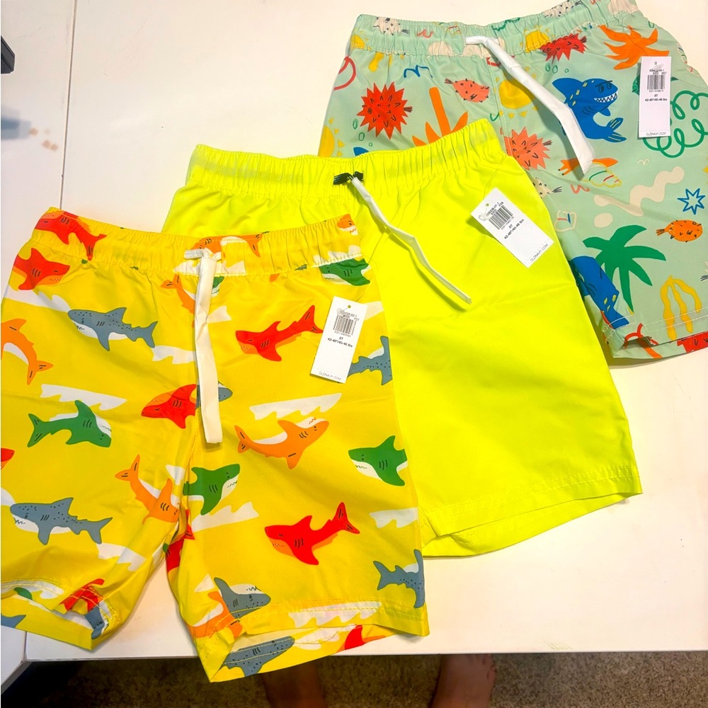 LOT of brand new boys 5t swim!!! 3x - BRIGHTER in person